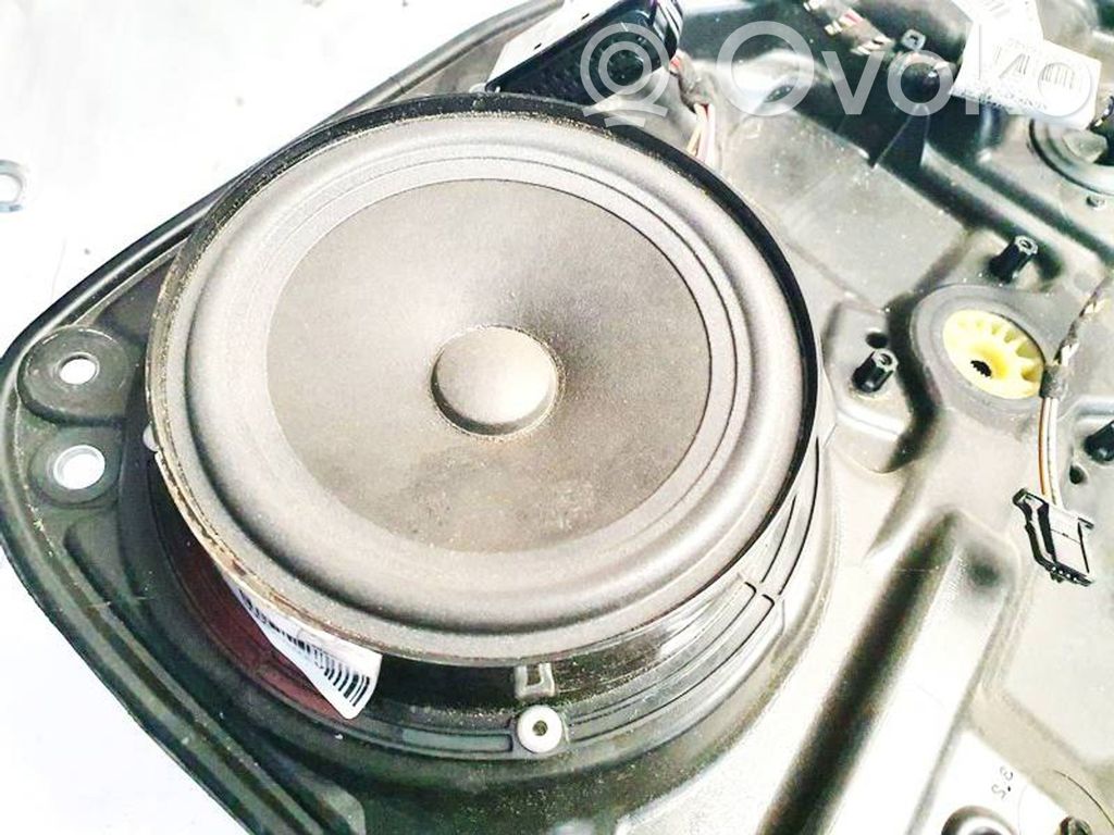 Volkswagen Tiguan Etuoven kaiutin 