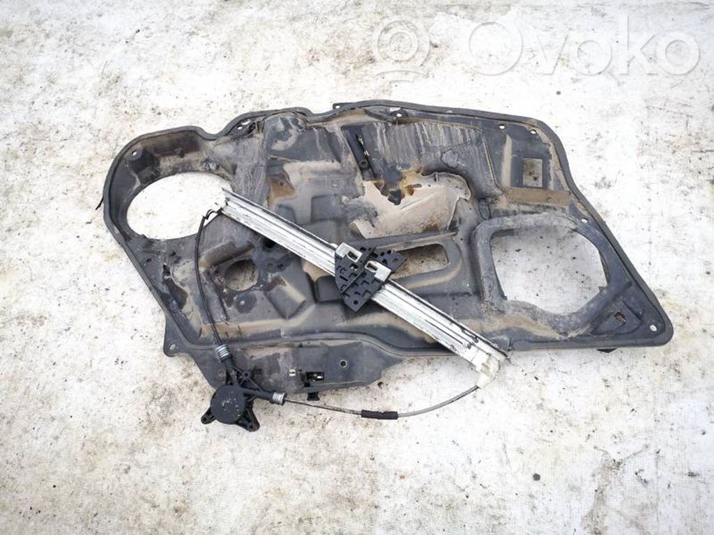 Regulador con motor de la ventanilla de la puerta corredera   GJ6A97XK,GJ6A97XK