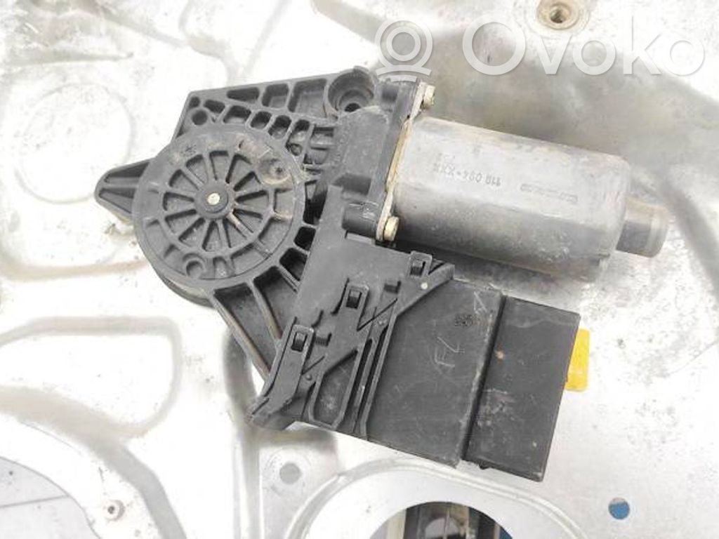 Volkswagen PASSAT B5 Moteur de lève-vitre de porte arrière