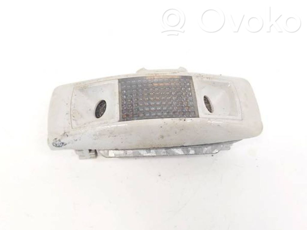 Skoda Octavia Mk1 (1U) Lampka podsufitki tylna 