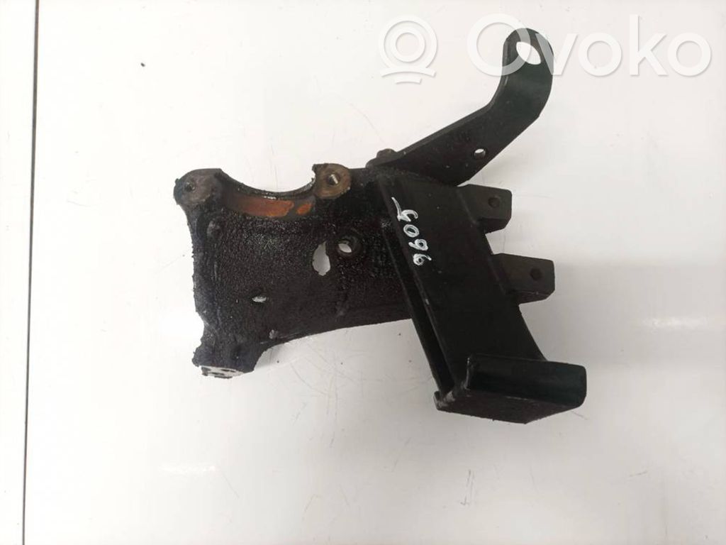 Volvo S70  V70  V70 XC Halterung Lager Motor 