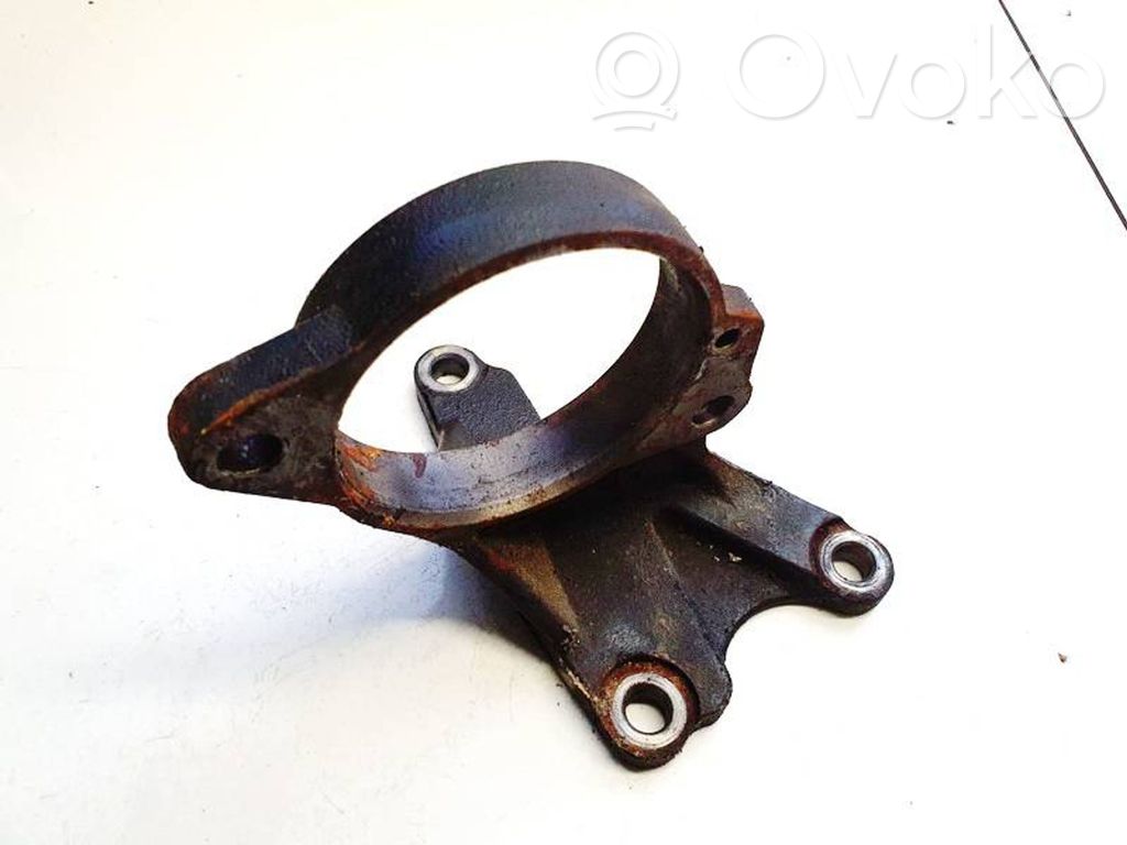 Toyota Avensis T250 Supporto di montaggio del motore (usato)