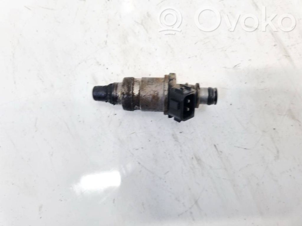 Inyector de combustible
