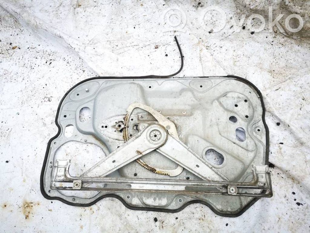 Ford Focus Alzacristalli del portellone scorrevole con motorino 