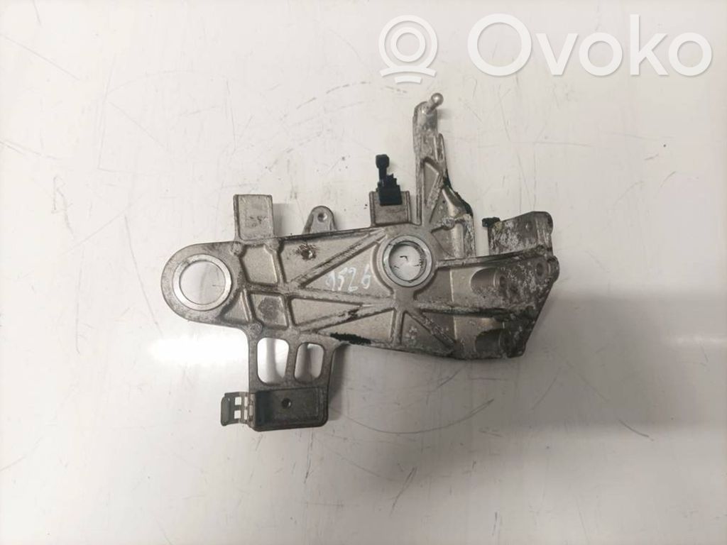 Mercedes-Benz C W204 Supporto di montaggio del motore (usato)