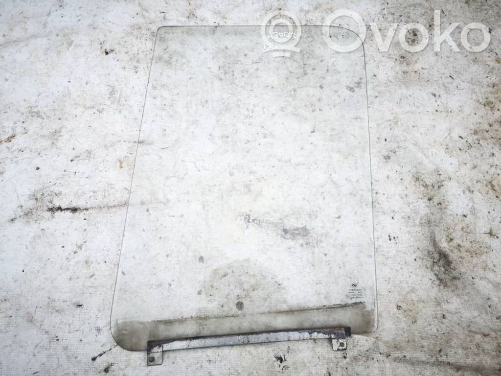 Ford Transit Vitre de fenêtre porte avant (4 portes)