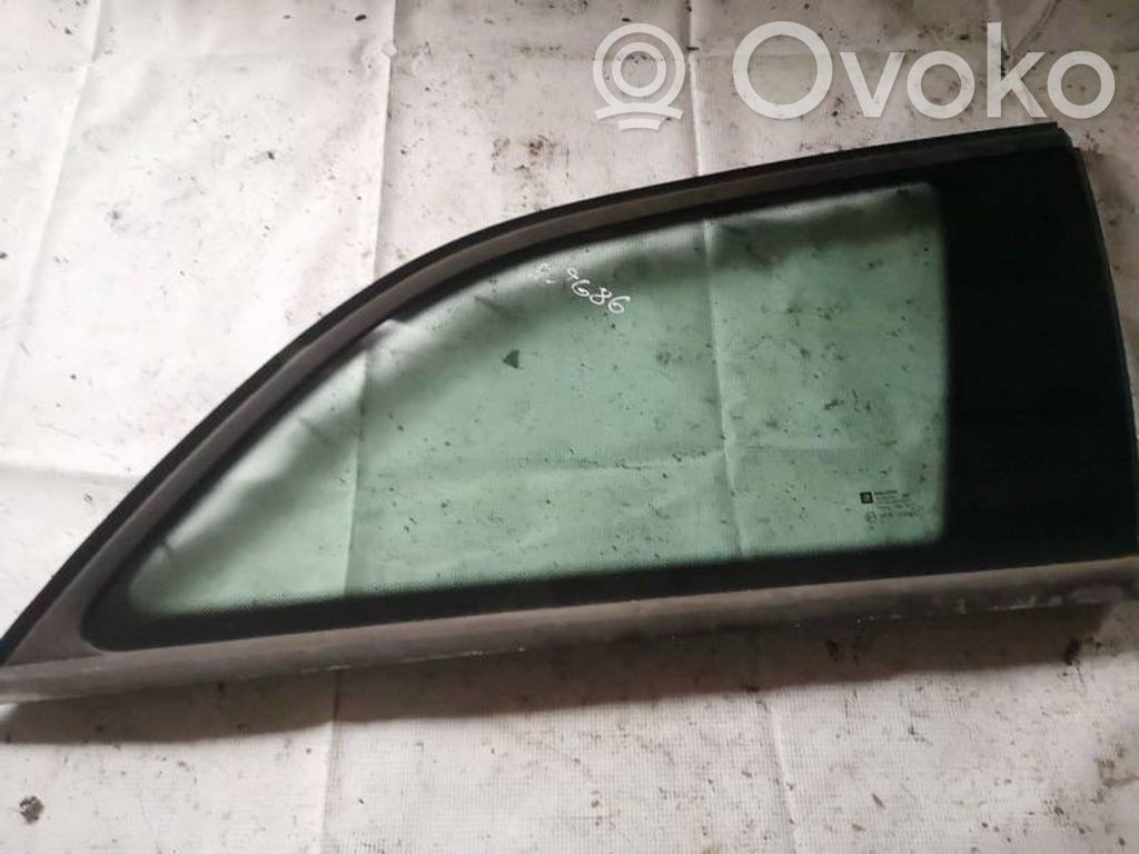 Opel Vectra C Finestrino laterale posteriore