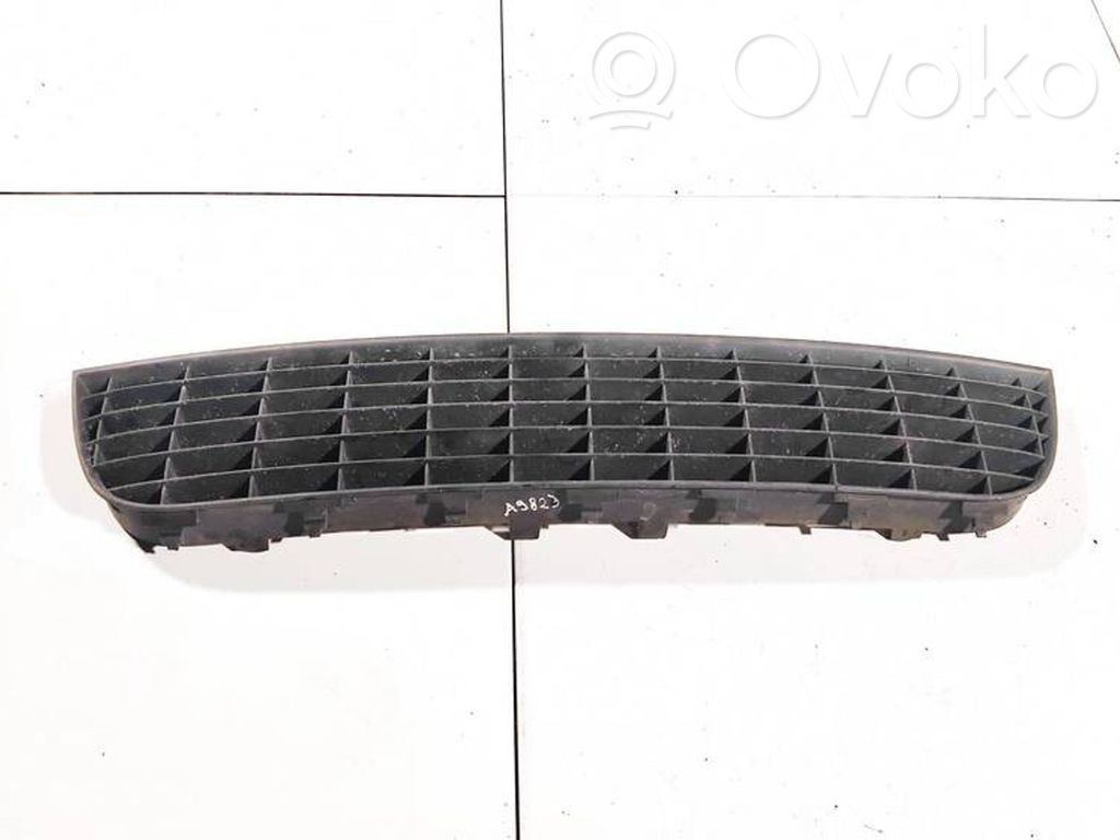 Fiat Punto (188) Mascherina inferiore del paraurti anteriore 
