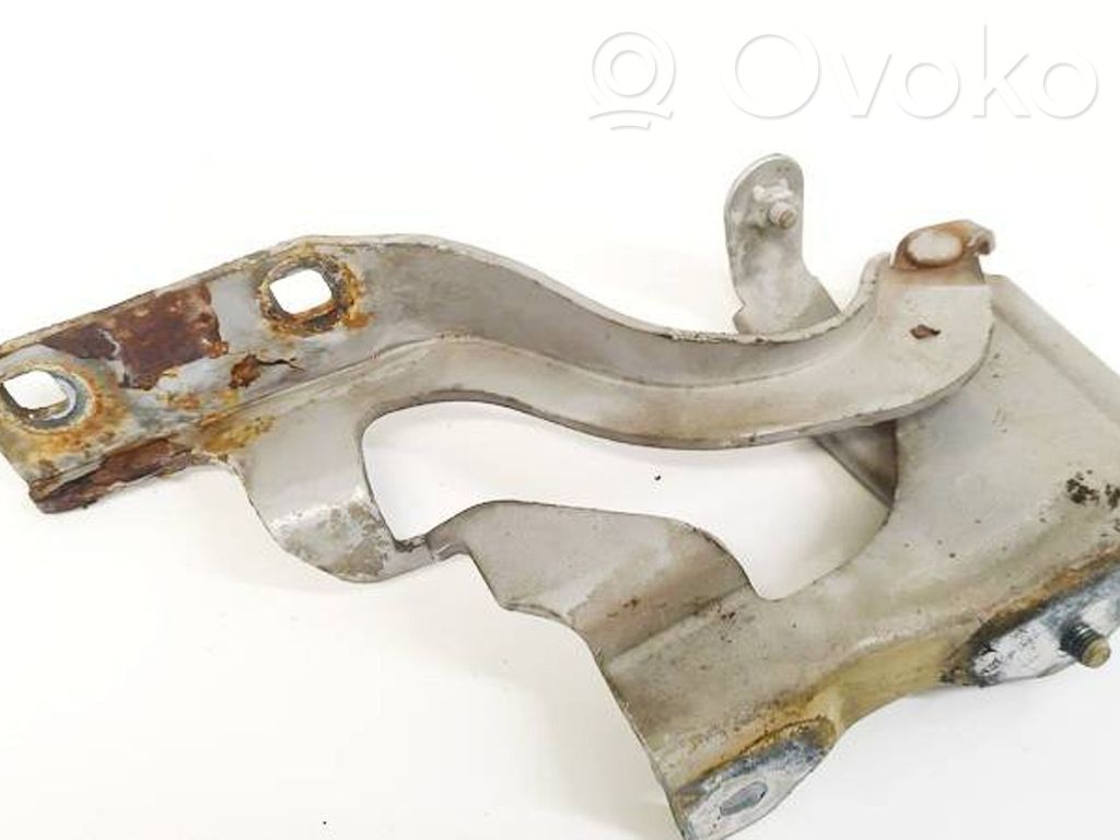 Charnière, capot moteur
