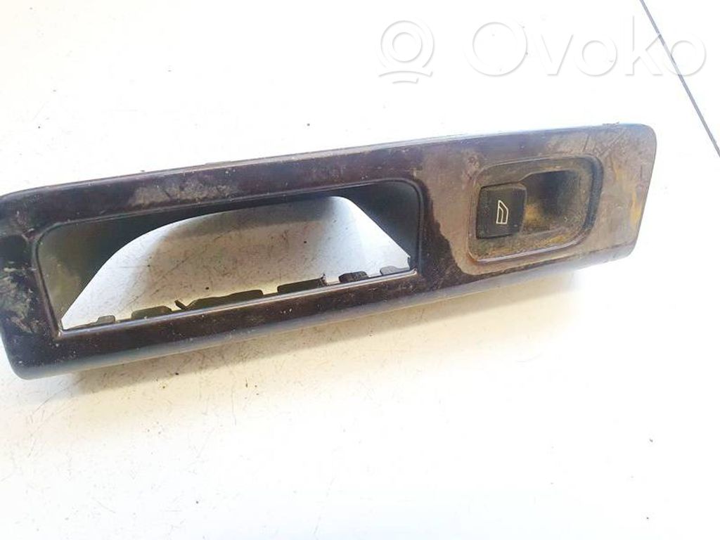 Interrupteur commade lève-vitre   8679679,30658449,30658449,8679679