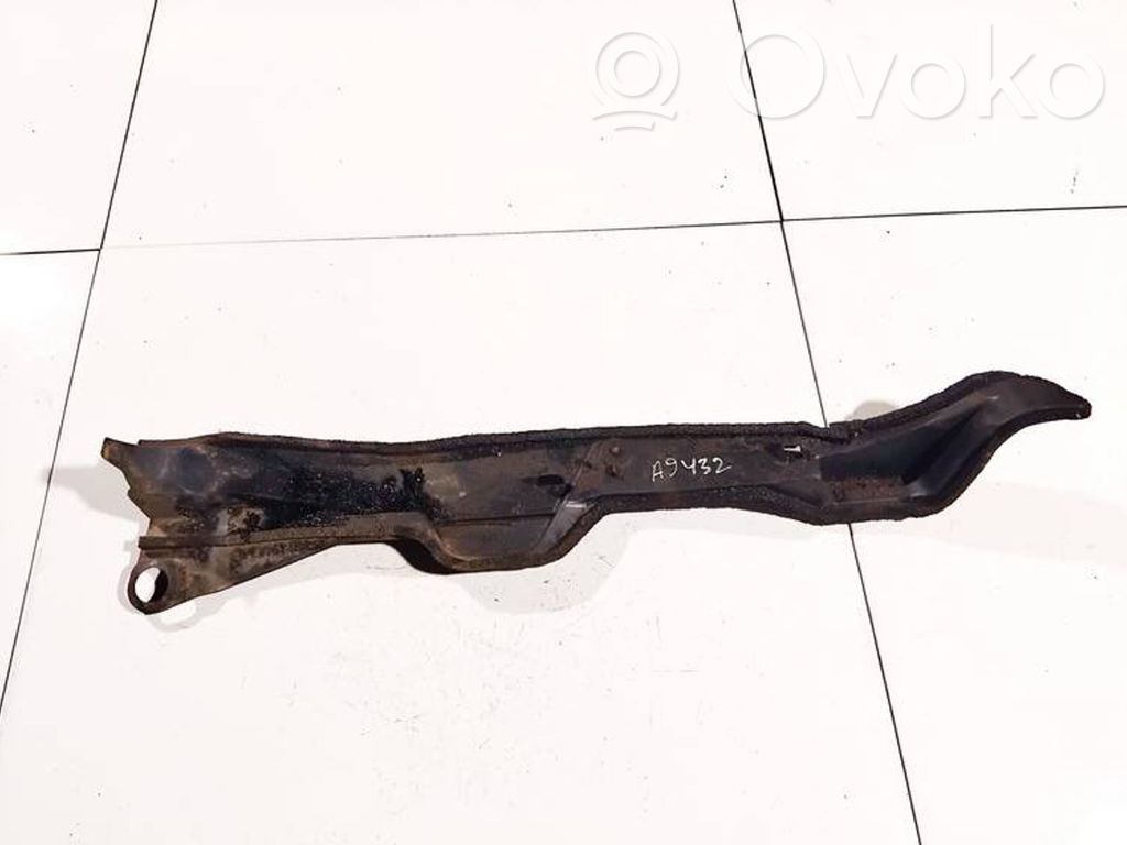 Toyota Corolla E120 E130 Muu ulkopuolen osa 