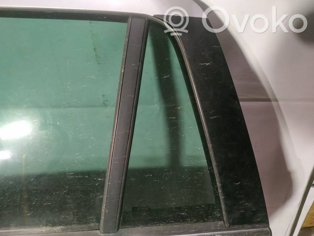 Ventanilla de ventilación de la puerta trasera   AS3,AS3
