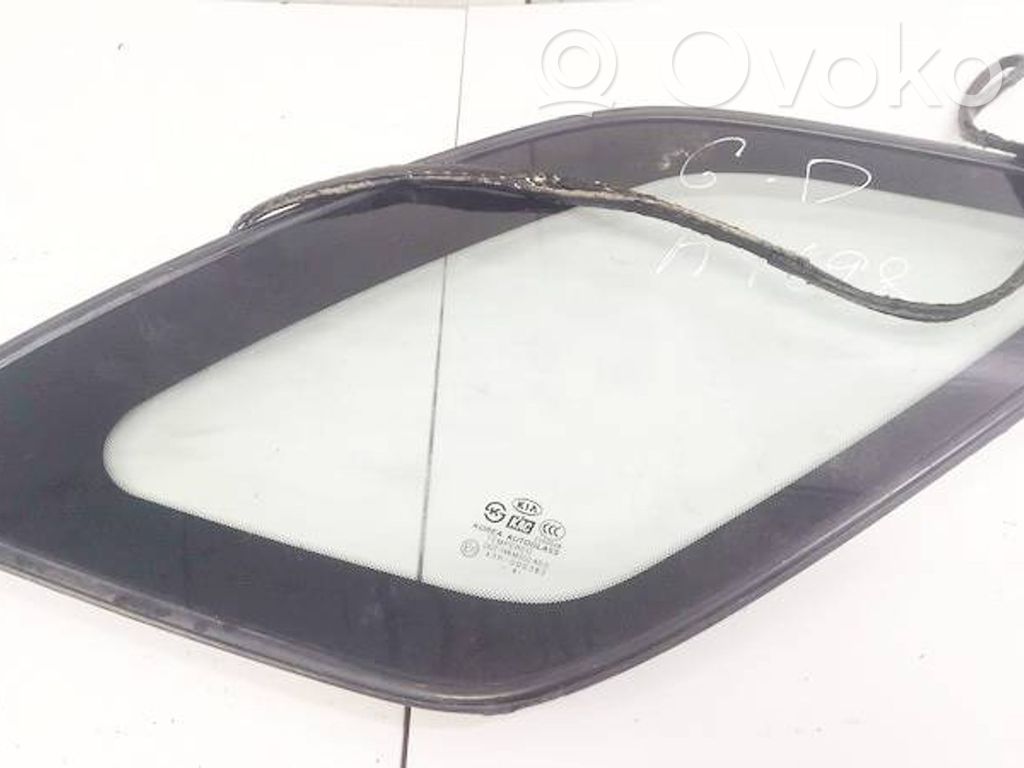 Vidrio lateral trasero   E1143R000382,E1143R000382,E1143R000382,E1143R000382