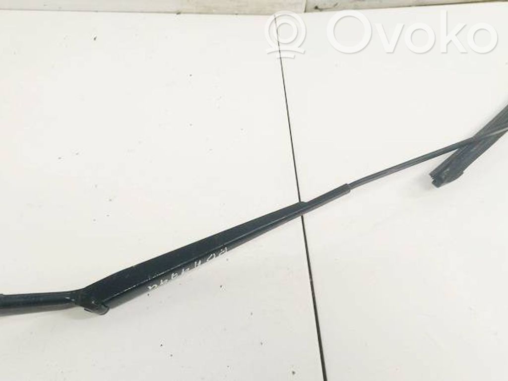 Volkswagen Golf IV Braccio della spazzola tergicristallo anteriore