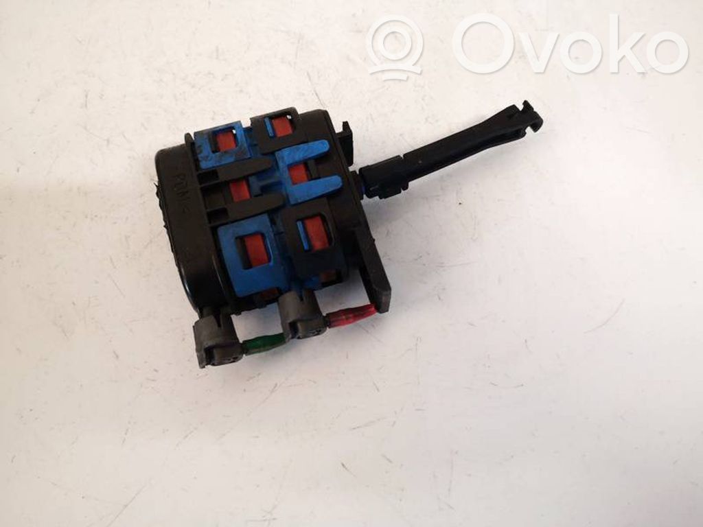 Mercedes-Benz E W210 Central locking vacuum pump 