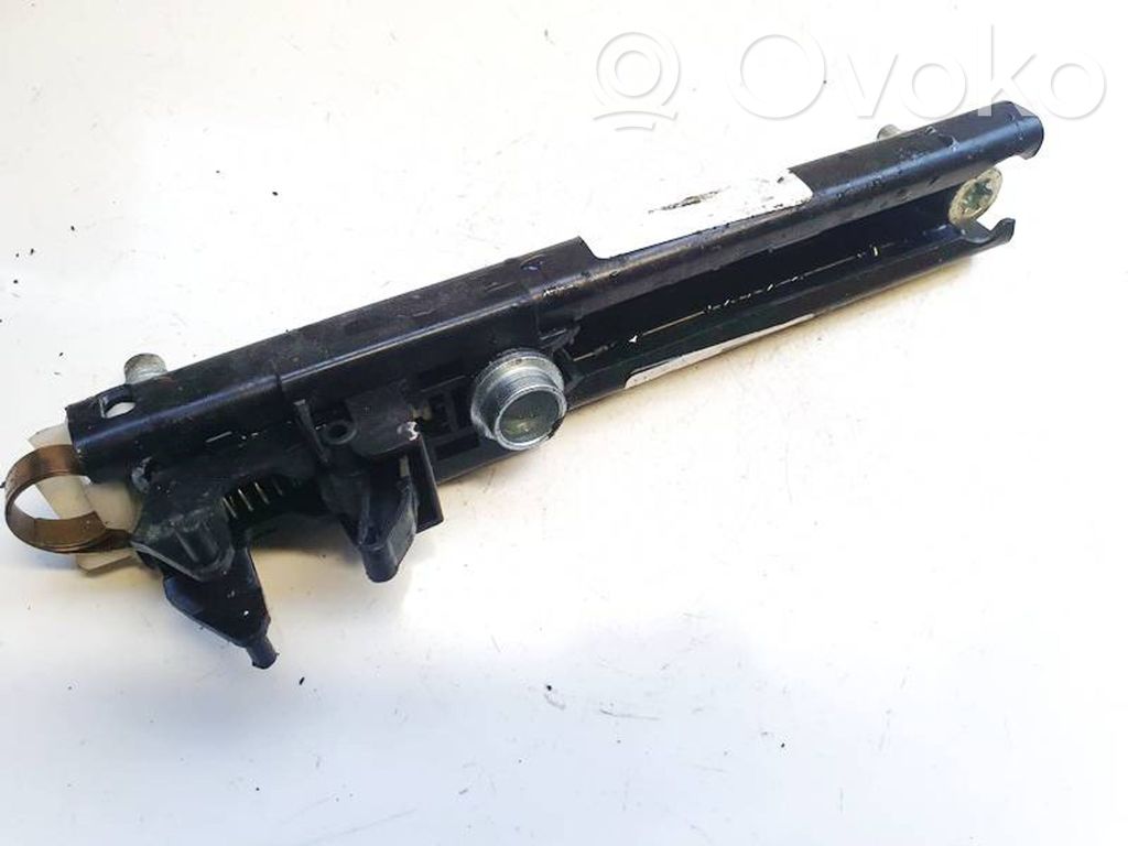 Opel Zafira A Altra parte esteriore 