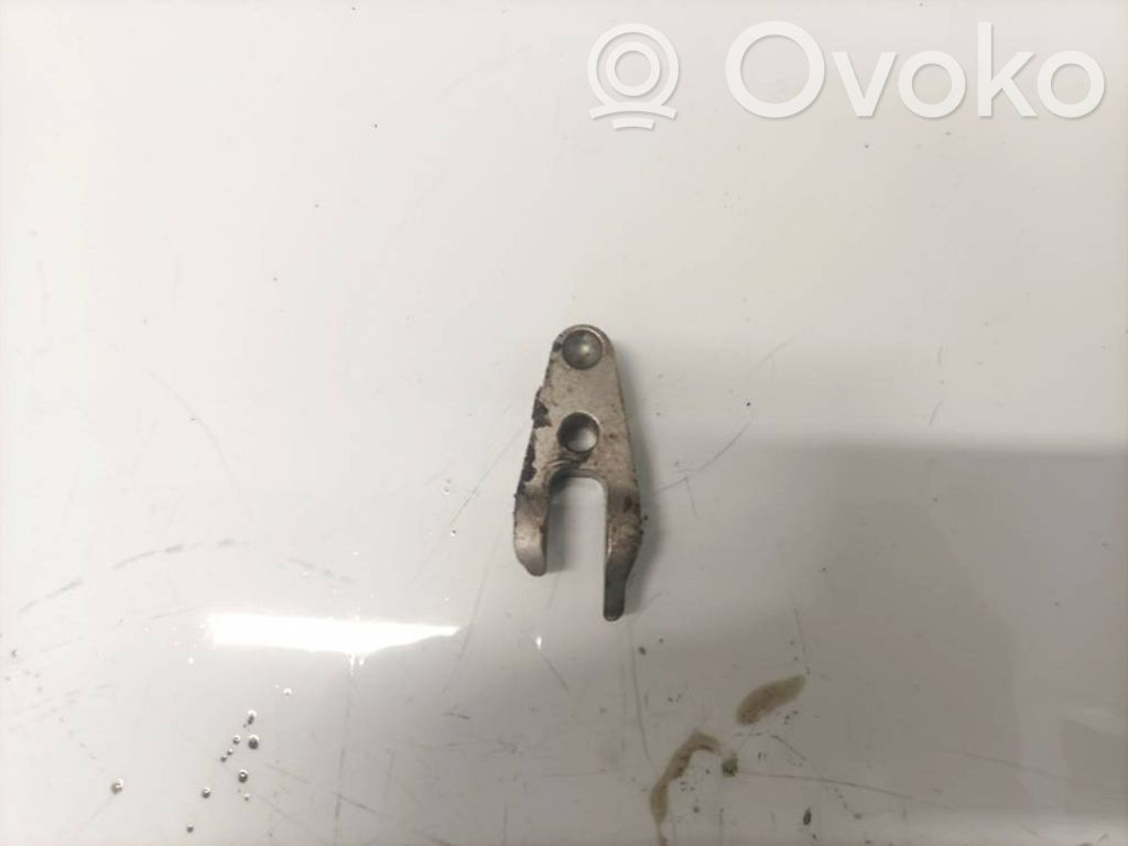 Abrazadera del inyector de combustible   A6510160438,A6510160438