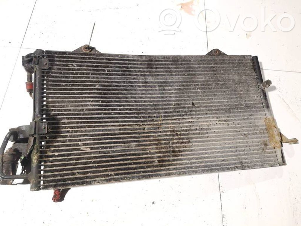 Audi 80 90 S2 B4 Radiator răcire A/C (condensor) 
