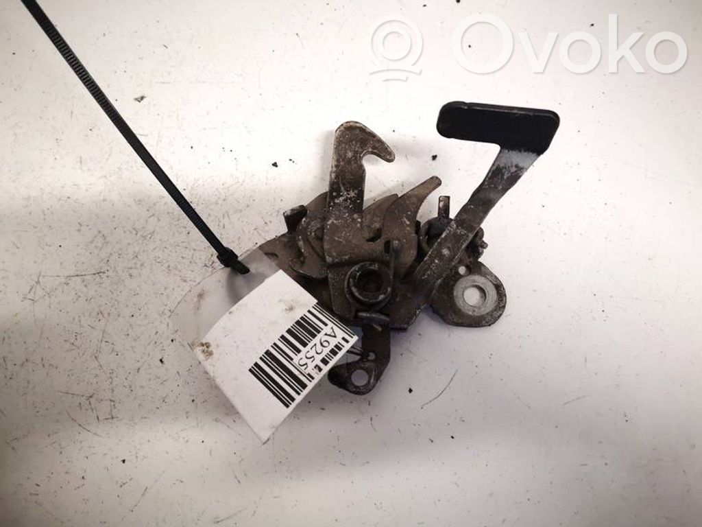 Engine bonnet/hood lock/catch