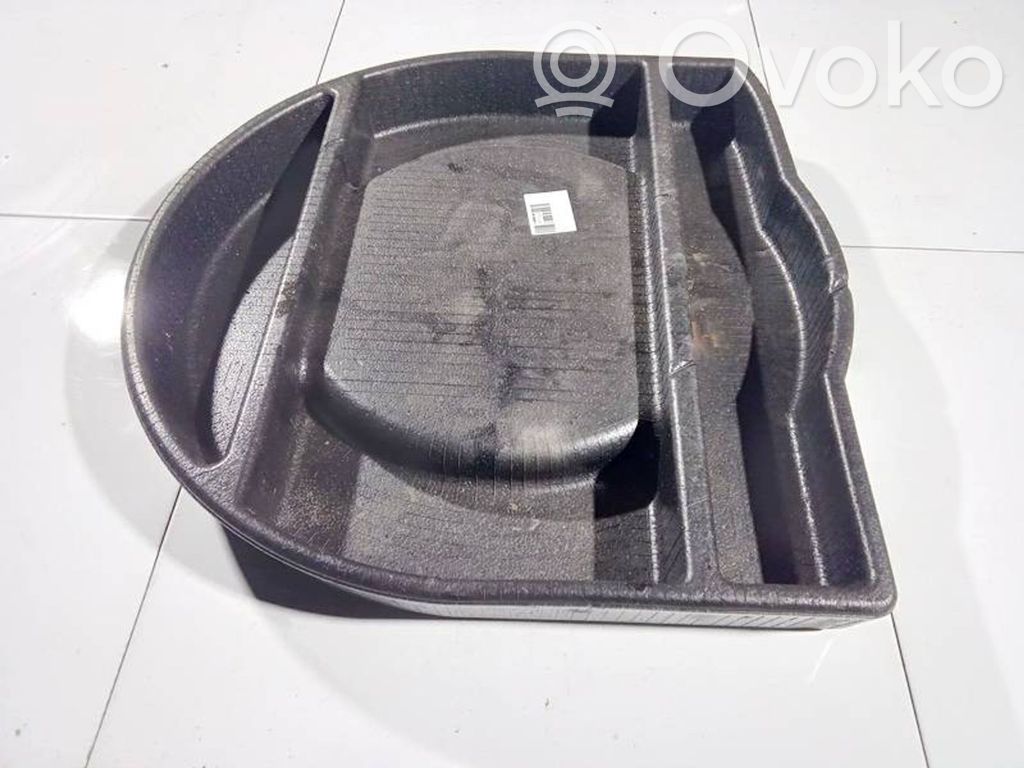 Peugeot 308 Zestaw narzędzi 