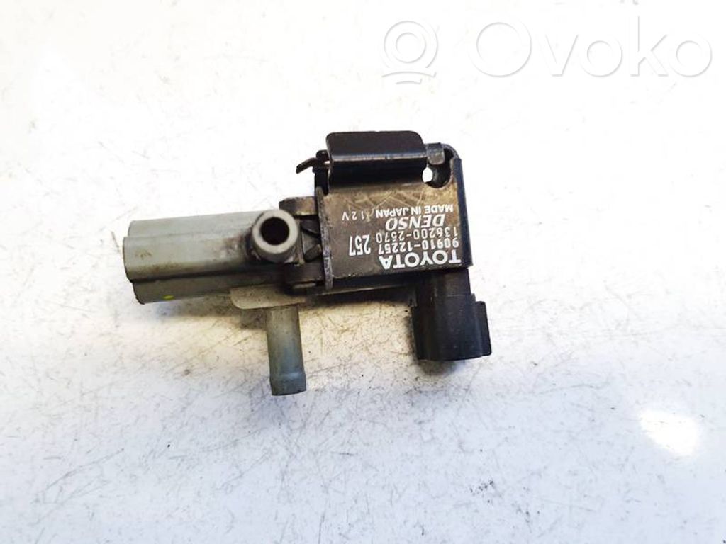 Toyota Corolla Verso E121 Solenoid supapă turbosuflantă