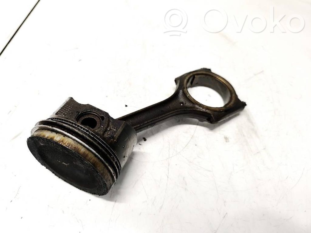 Audi A4 S4 B5 8D Pistón con biela 