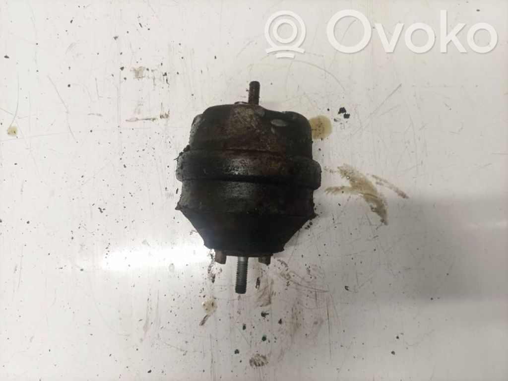 Audi A4 S4 B5 8D Suport tampon motor 