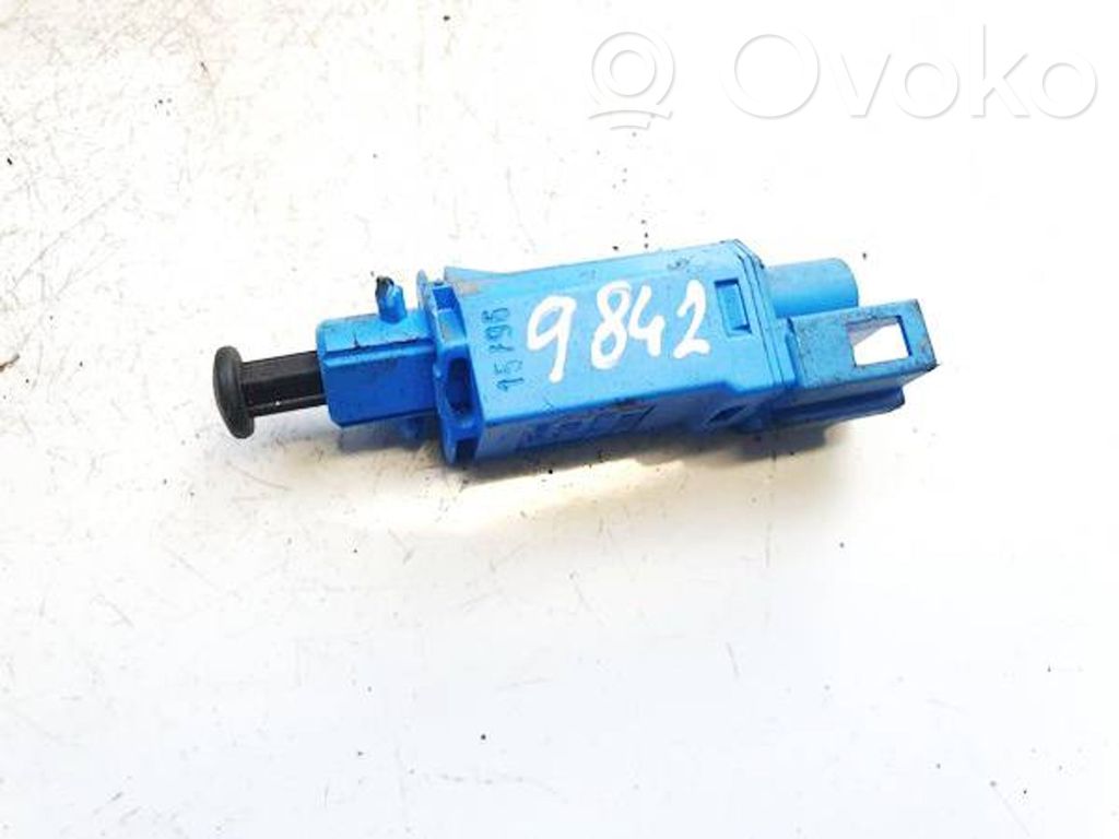 Volkswagen PASSAT B4 Interruttore del pedale del freno 