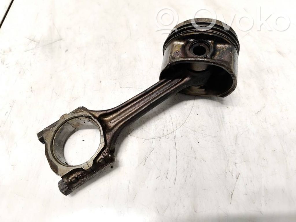 Audi A4 S4 B5 8D Pistón con biela 