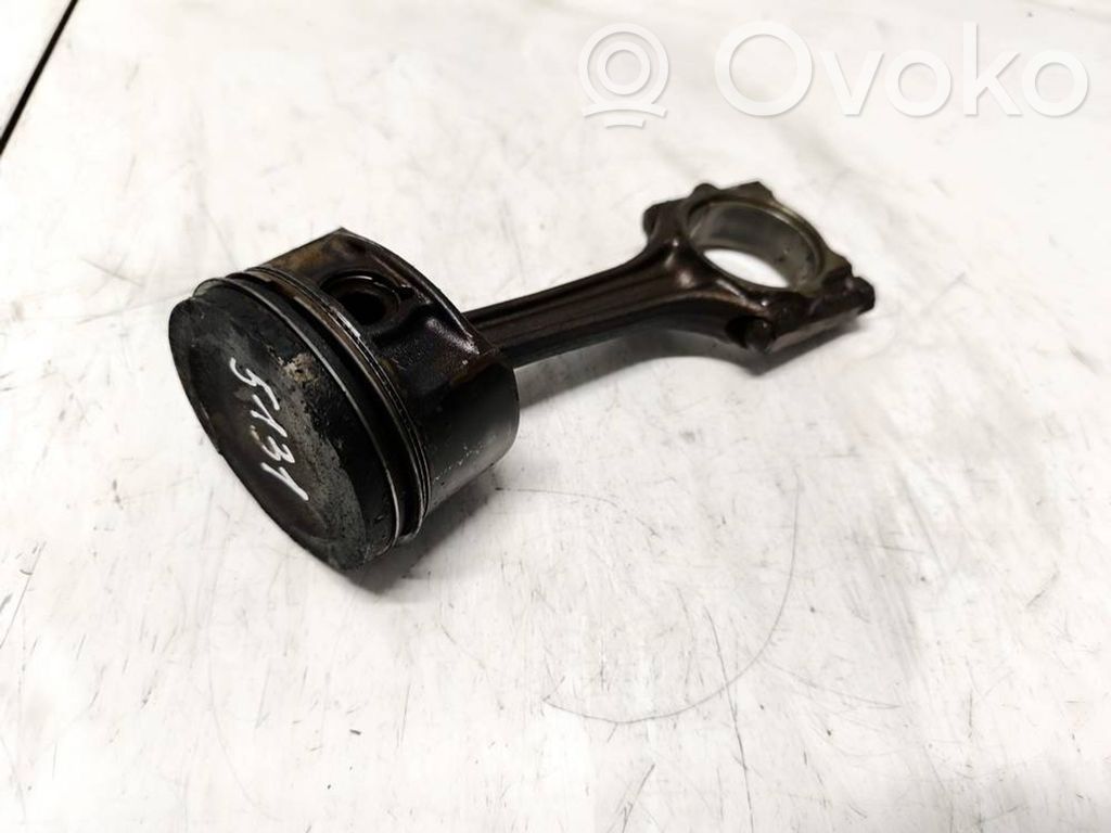 Audi A4 S4 B5 8D Pistón con biela 