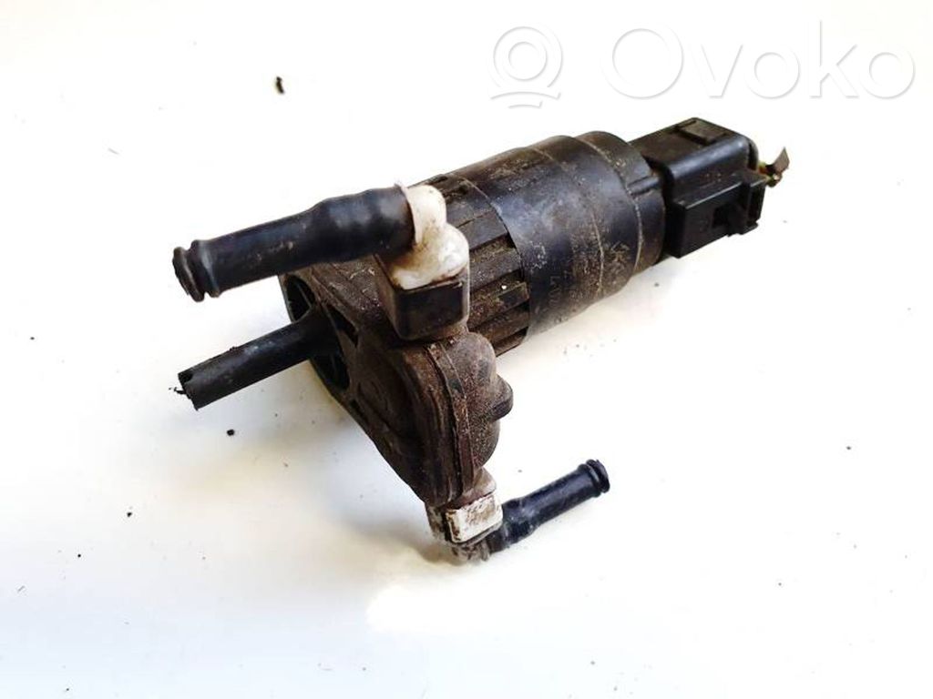 Volkswagen Touareg I Pompe de lave-glace de pare-brise