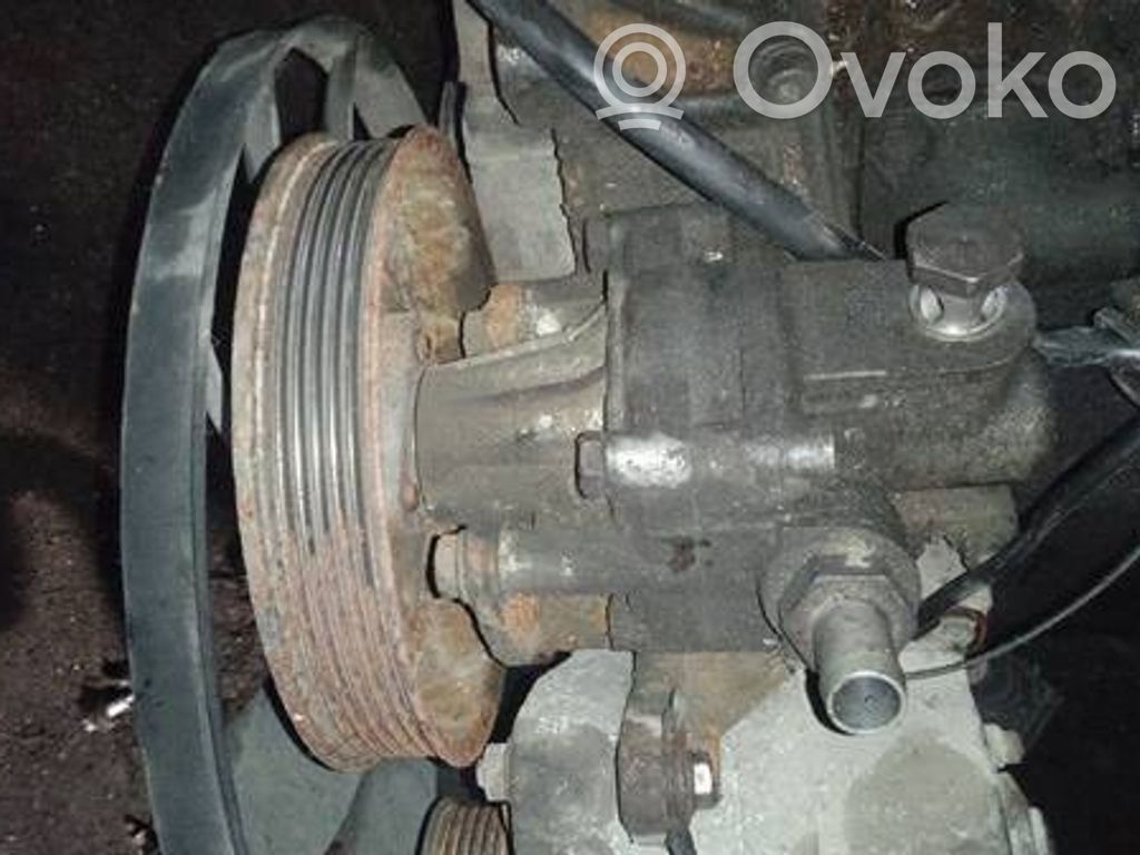 Audi 100 S4 C4 Ohjaustehostimen pumppu 