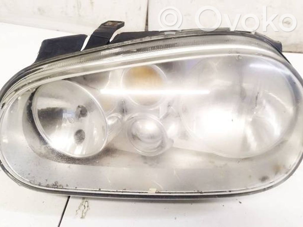 Volkswagen Golf IV Faro/fanale 