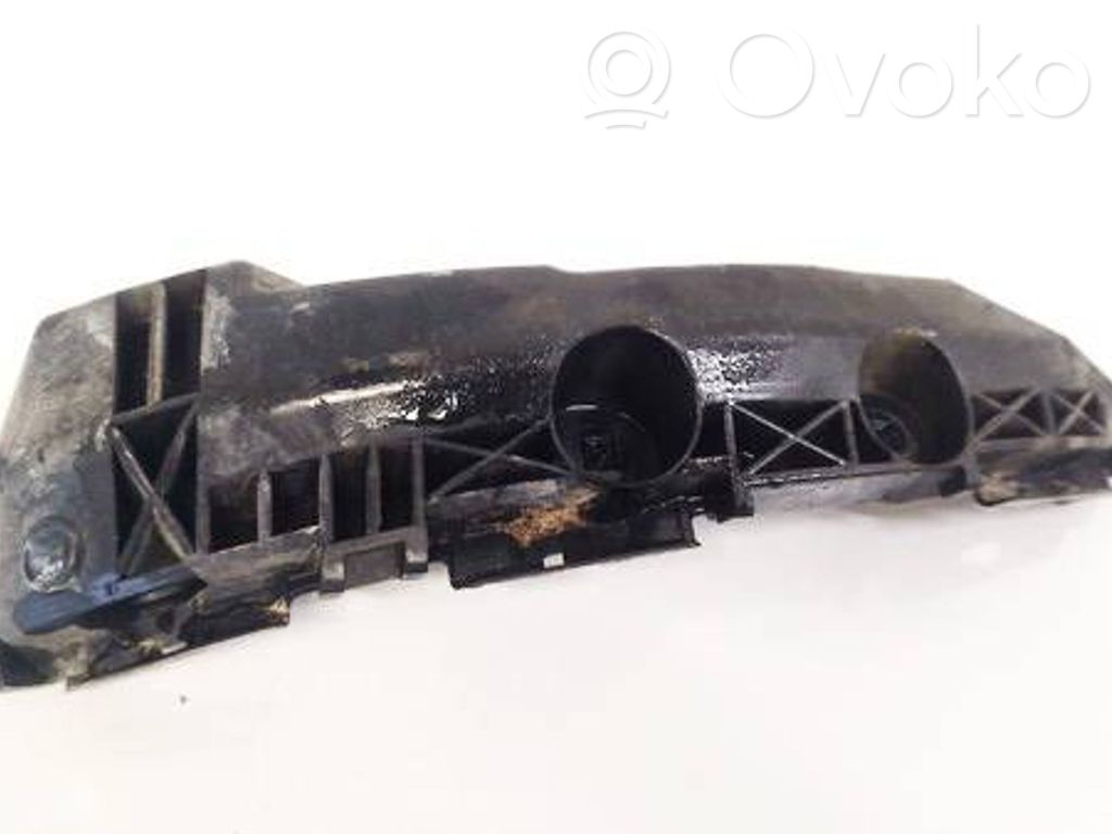 Toyota RAV 4 (XA30) Support de pare-chocs arrière