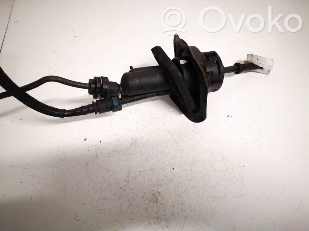 Maître-cylindre d'embrayage   3M517A543AE,3M517A543AE,3M517A543AE,3M517A543AE