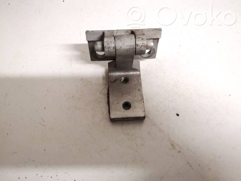 Bisagra inferior de la puerta trasera   4A0833401,4A0833401