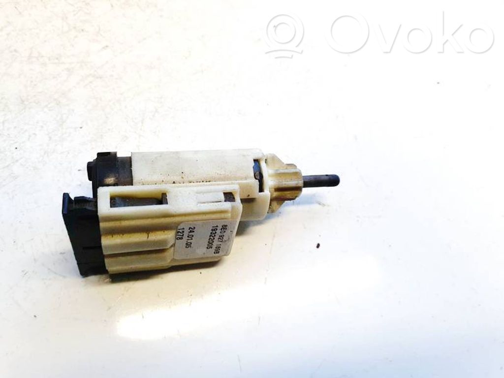 Comutator senzor pedală frână   8E0927189B,19322005,19322005,8E0927189B