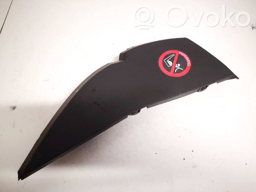 Otros repuestos del interior   68498JG00A,P10951A75000,68498JG00A,P10951A75000