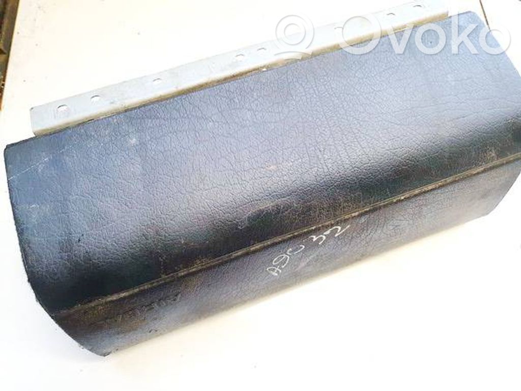 Volkswagen PASSAT B4 Airbag del passeggero 