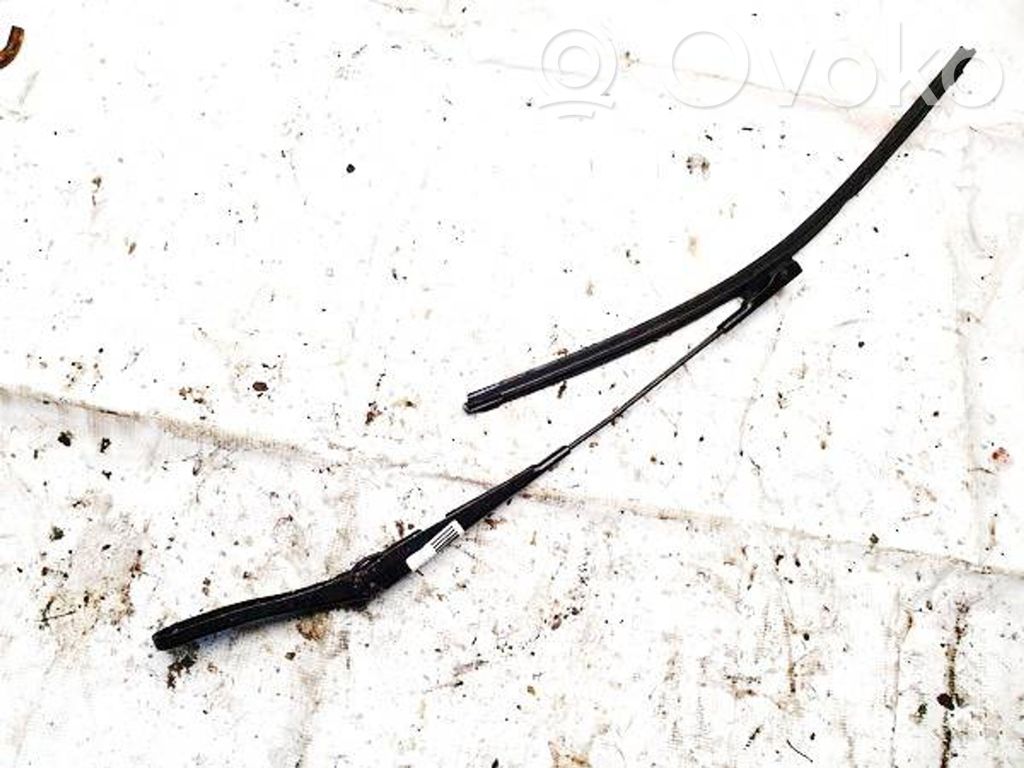 Opel Astra H Braccio della spazzola tergicristallo anteriore