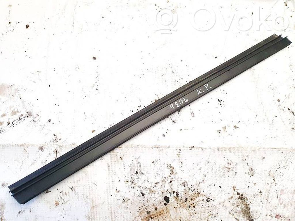 Suzuki SX4 Ornament geam ușă spate 