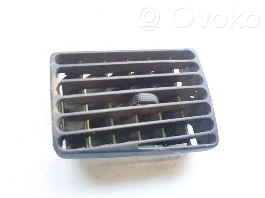 Volkswagen PASSAT B4 Rejilla de ventilación central del panel
