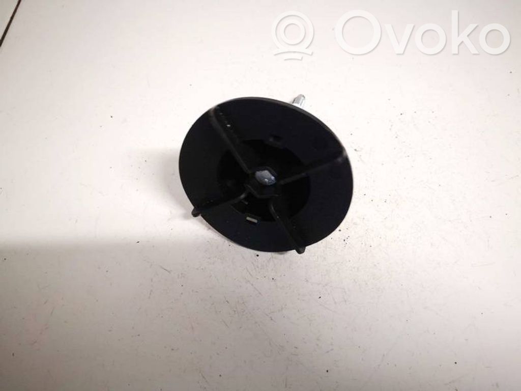 Nissan Note (E11) Ersatzradschraube