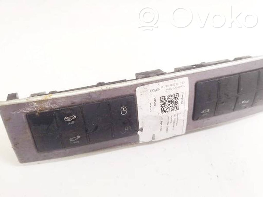 Botón interruptor de luz de peligro   2038700151,33635803,2038700151,33635803