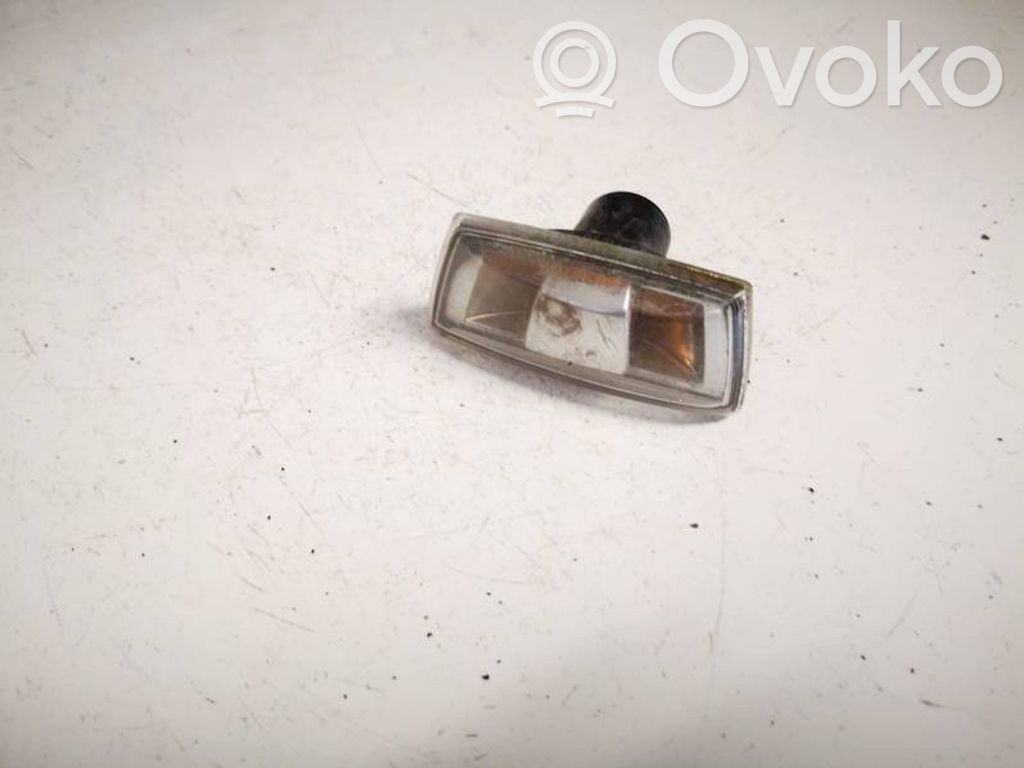 Opel Astra H Semnalizator bară față 