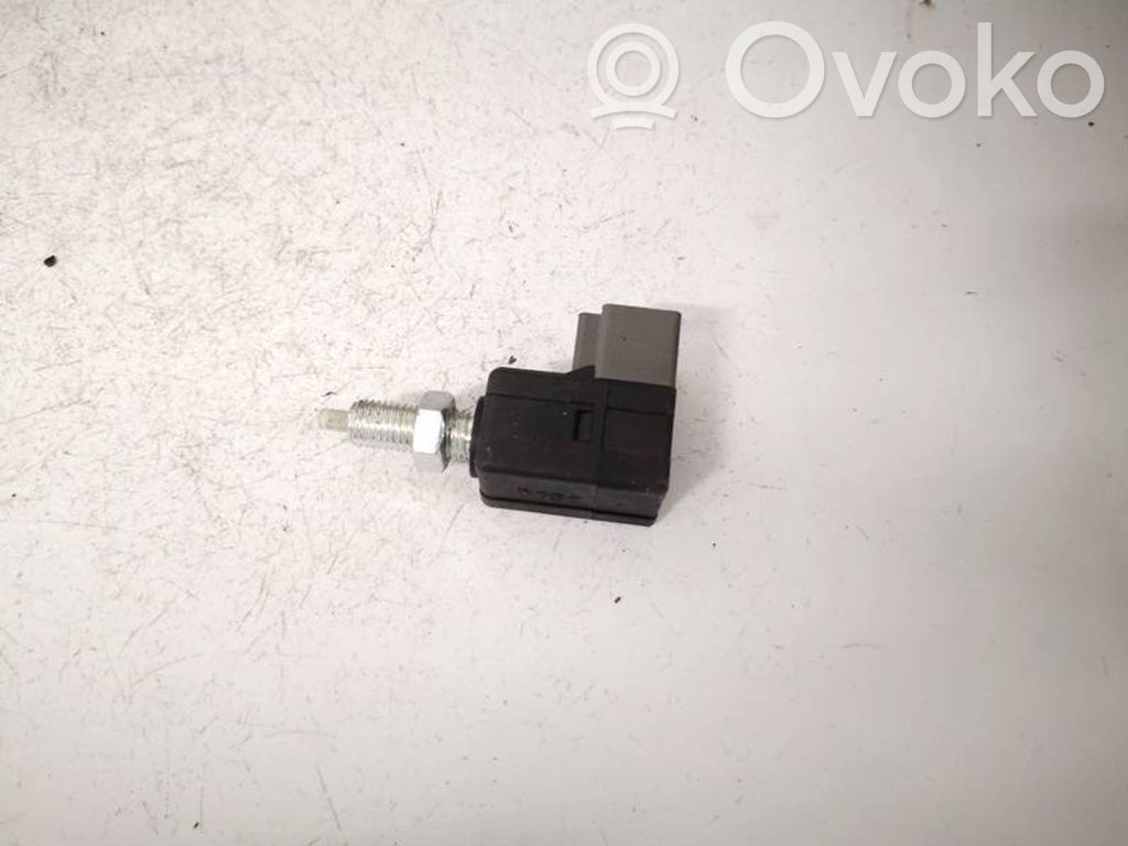 Interruptor sensor del pedal de freno