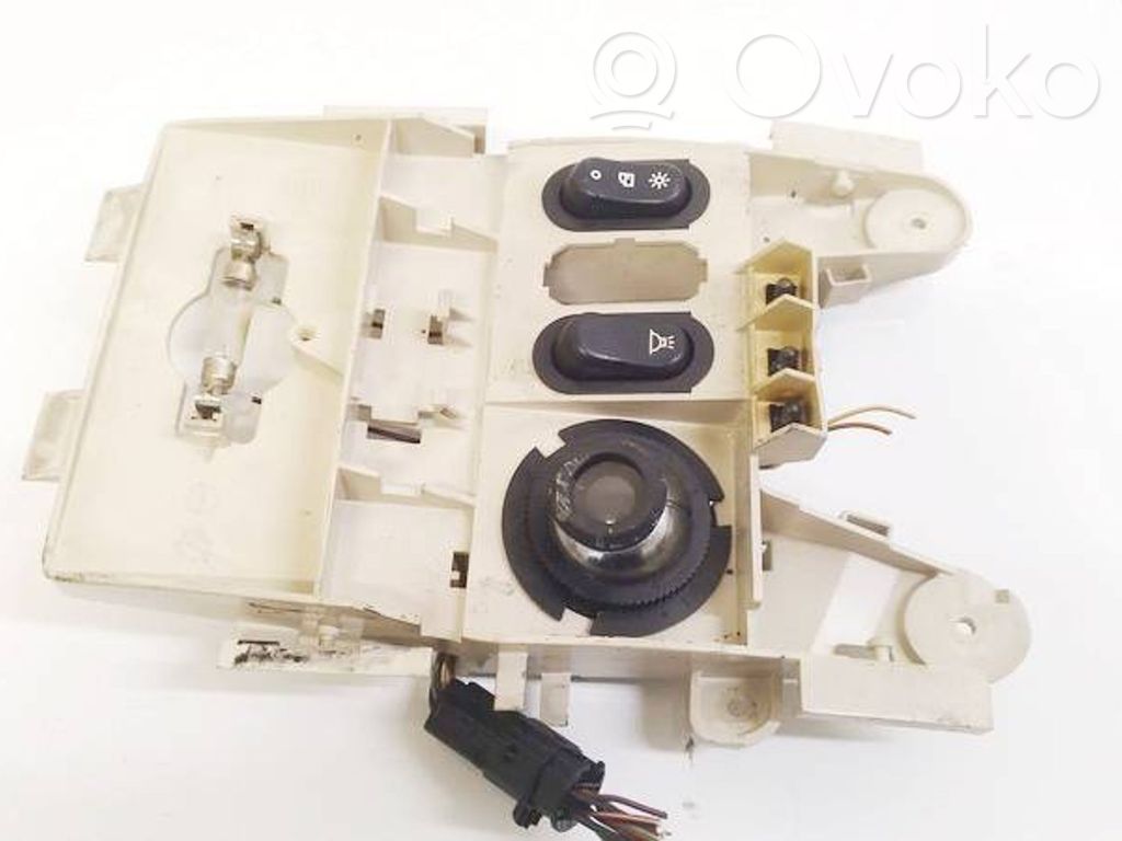 Front seat light   4642708,4642708