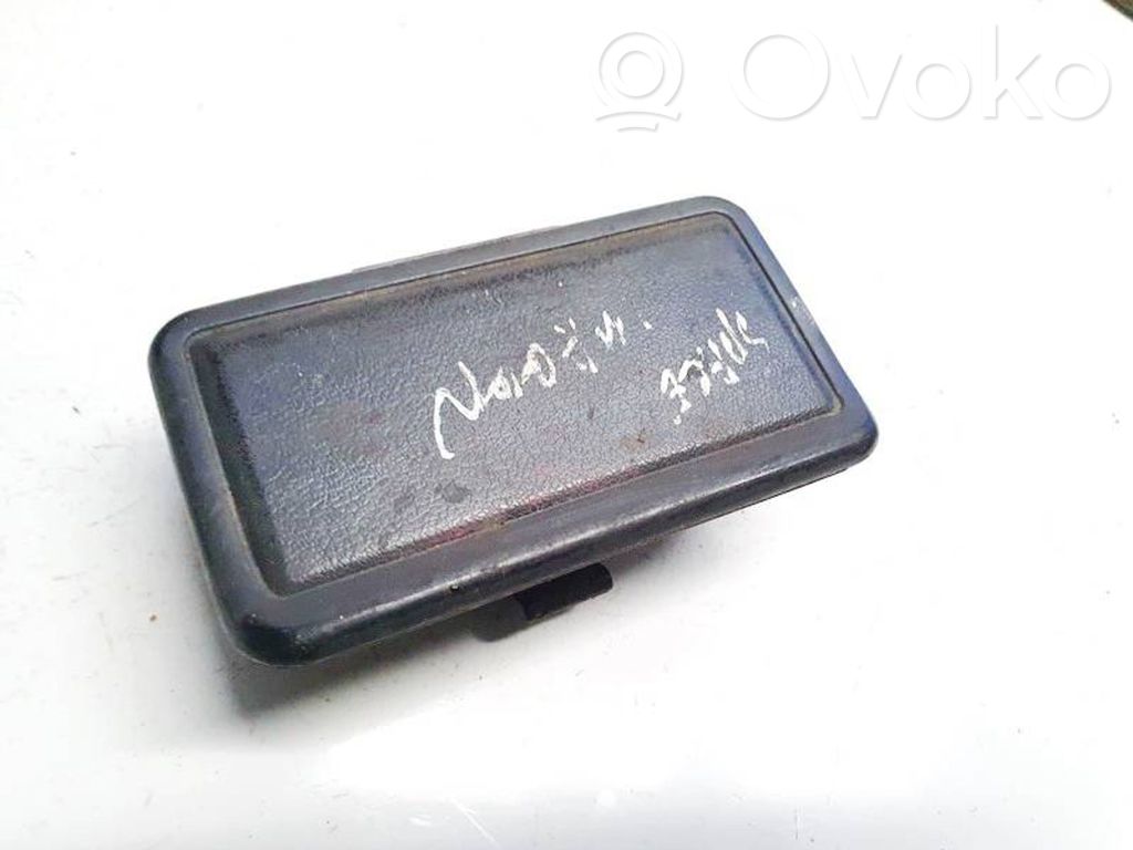 Cenicero del coche