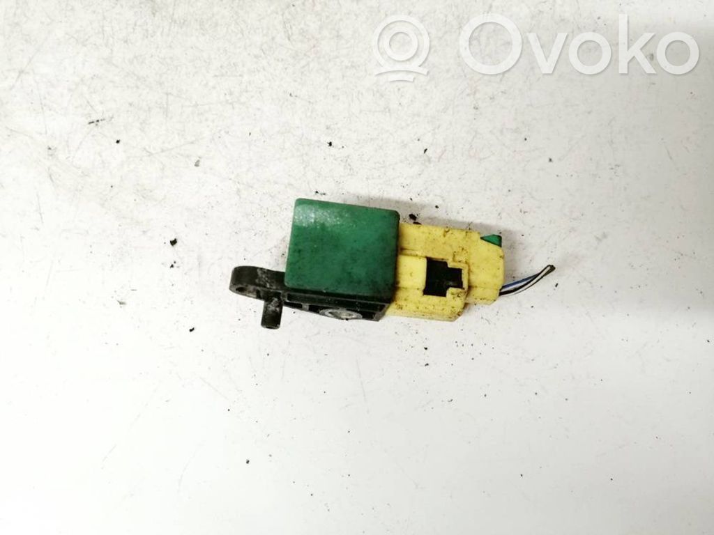 Volkswagen PASSAT B6 Senzor impact/declanșare airbag 