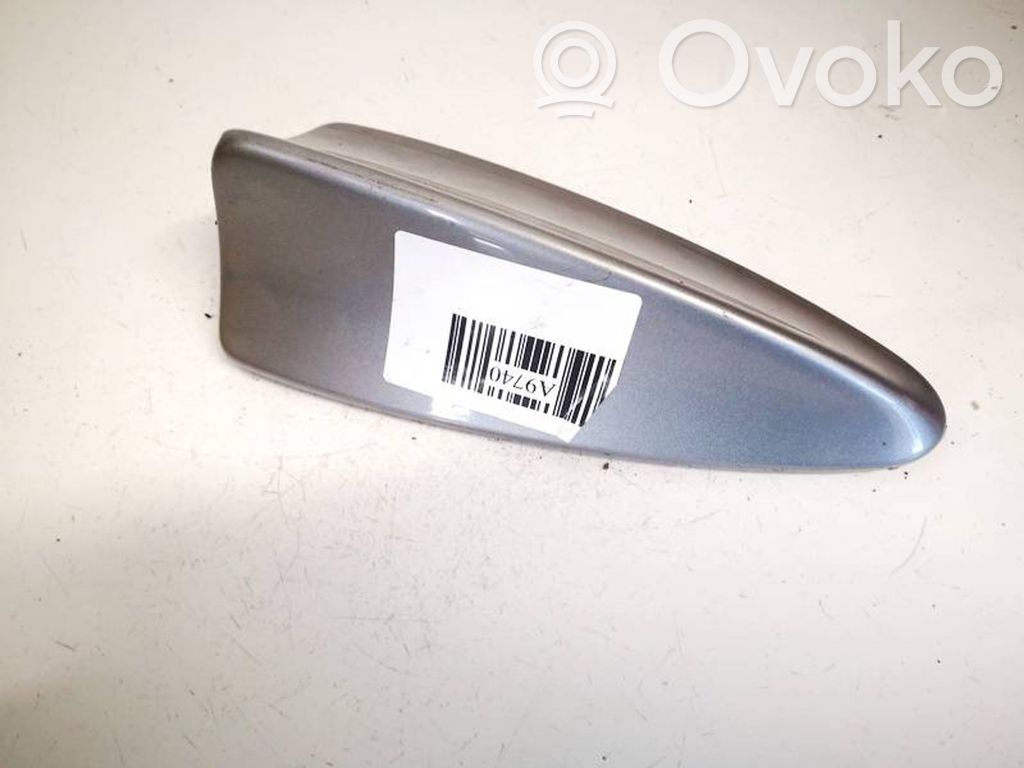 BMW X3 E83 GPS-pystyantenni 